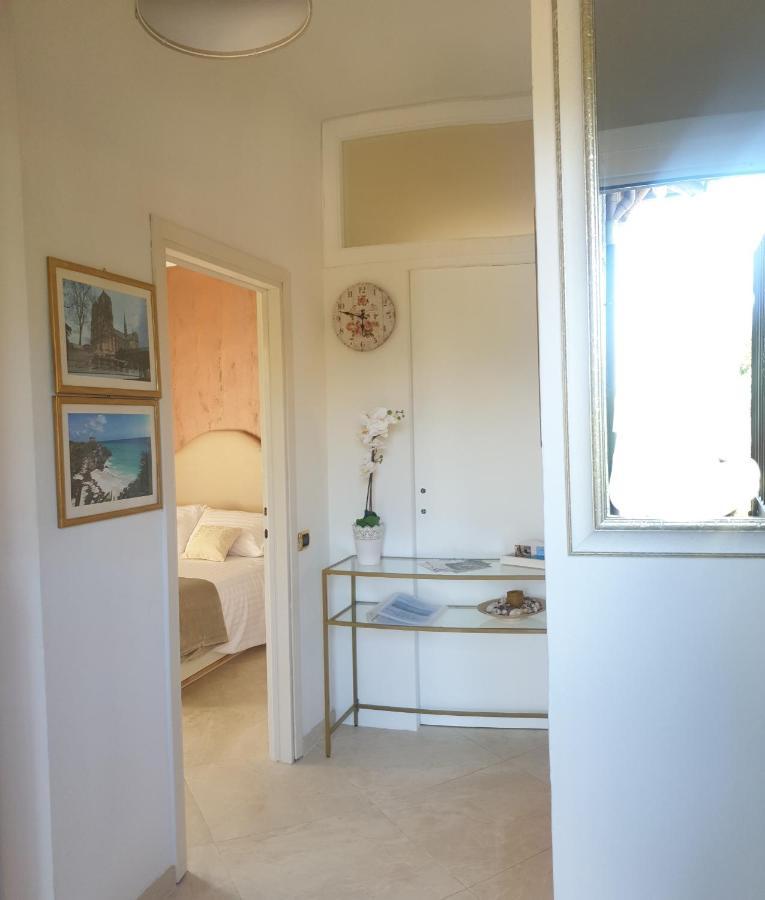 Bellagio Rotonda Apartment Екстер'єр фото